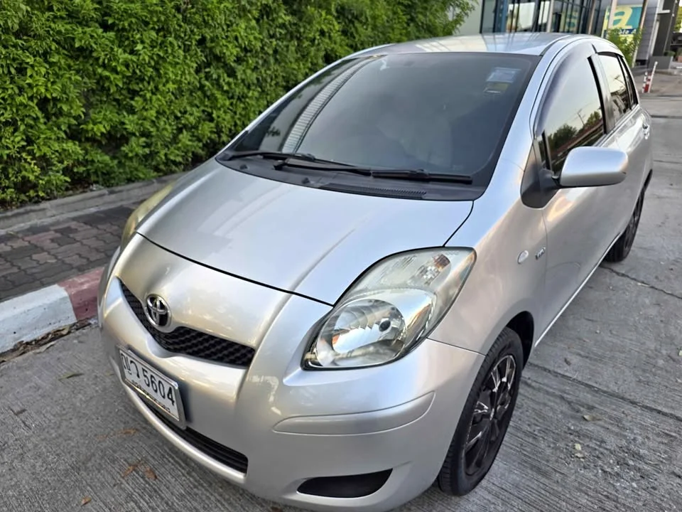 2011 Toyota Yaris II 3