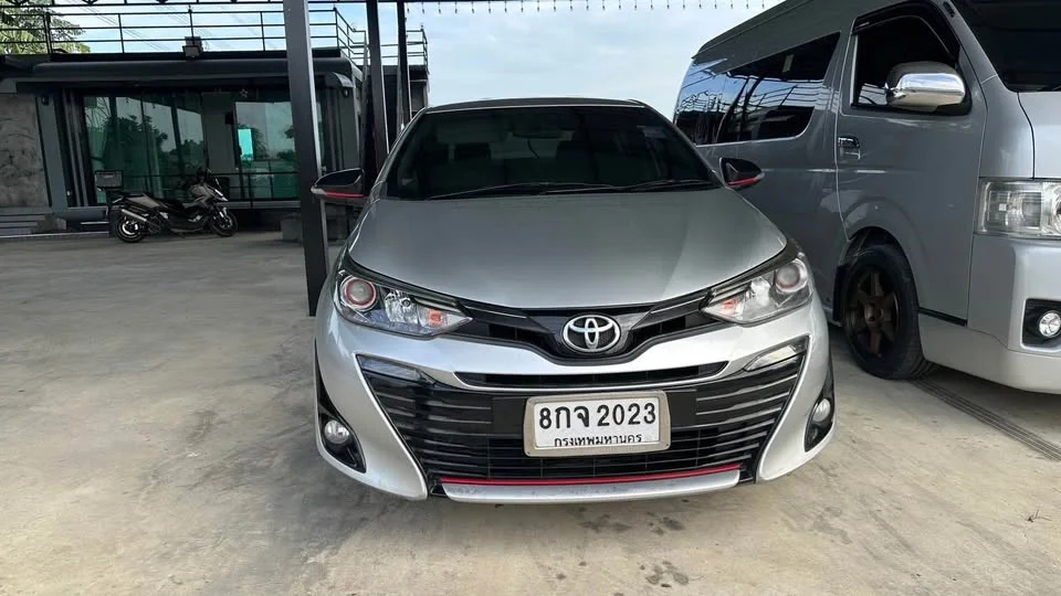 2018 Toyota Yaris ATIV III 3
