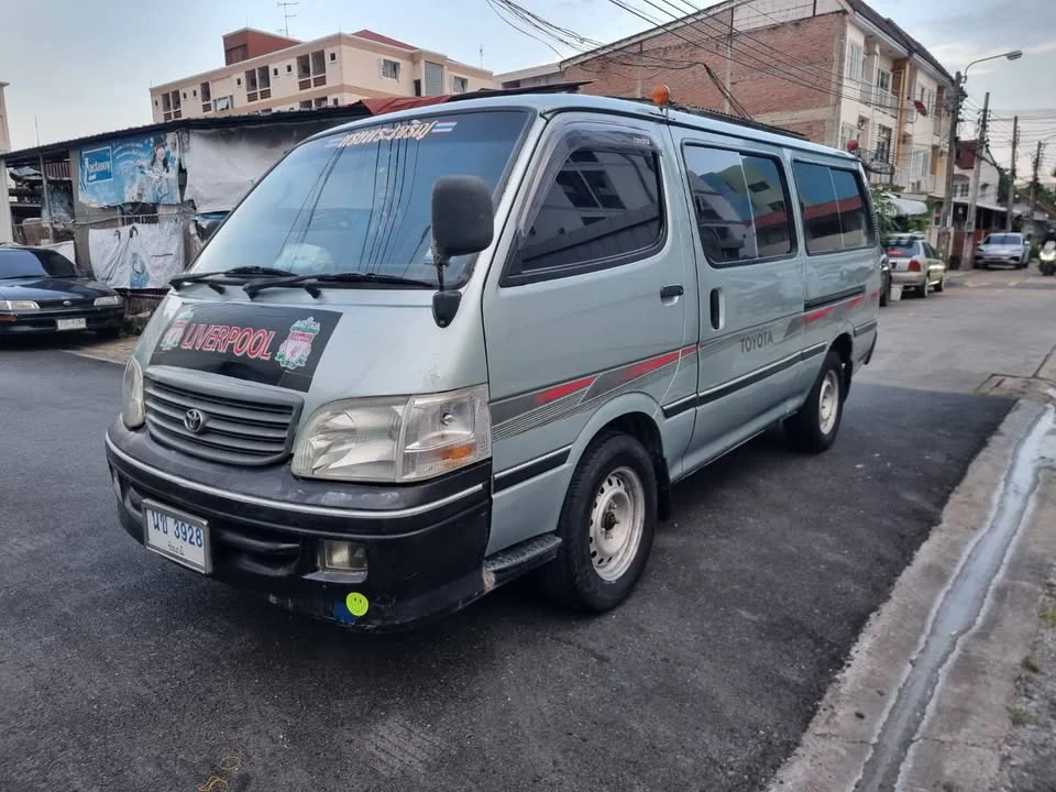2001 Toyota Commuter IV (H100) 2