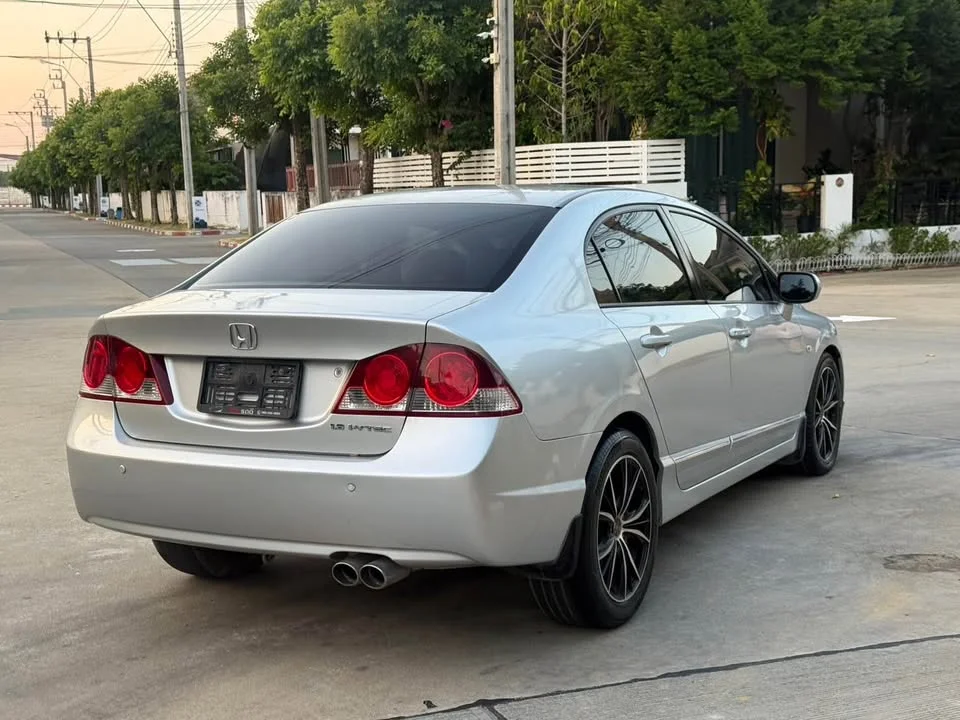 2009 Honda Civic VIII 2