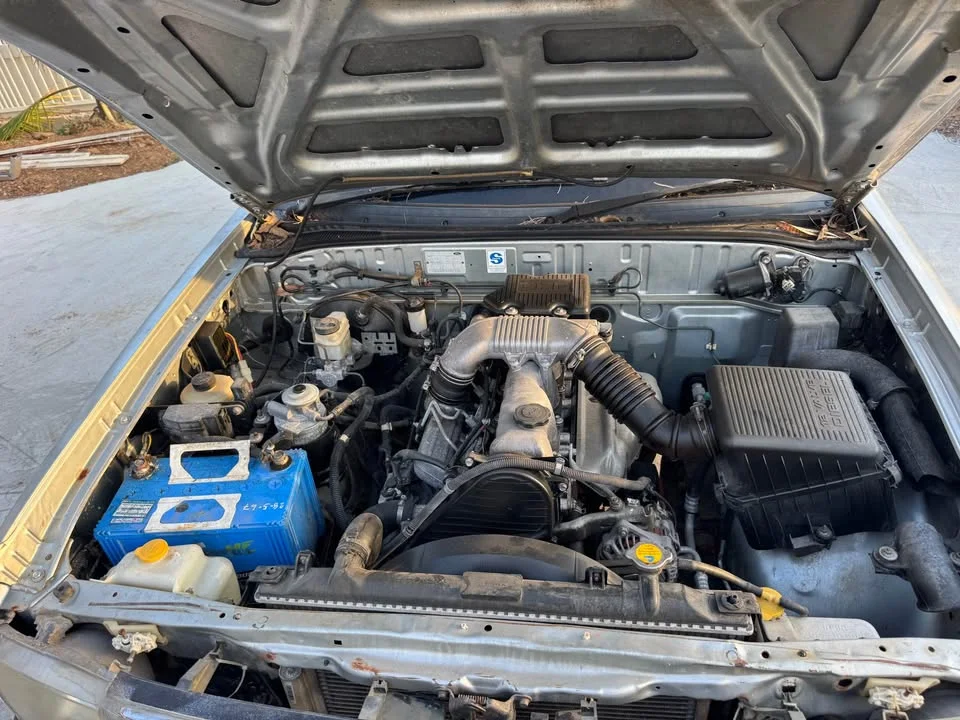 2002 Mazda 2500 Fighter V 2