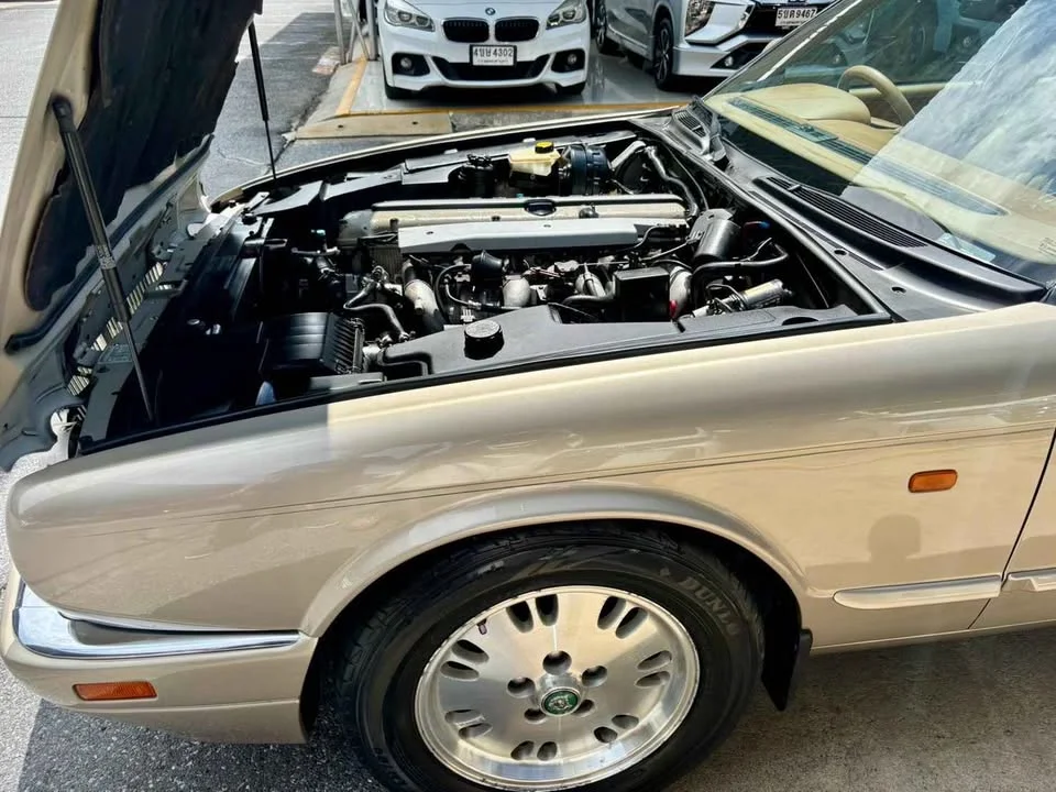 1997 Jaguar XJ X300, X308 2