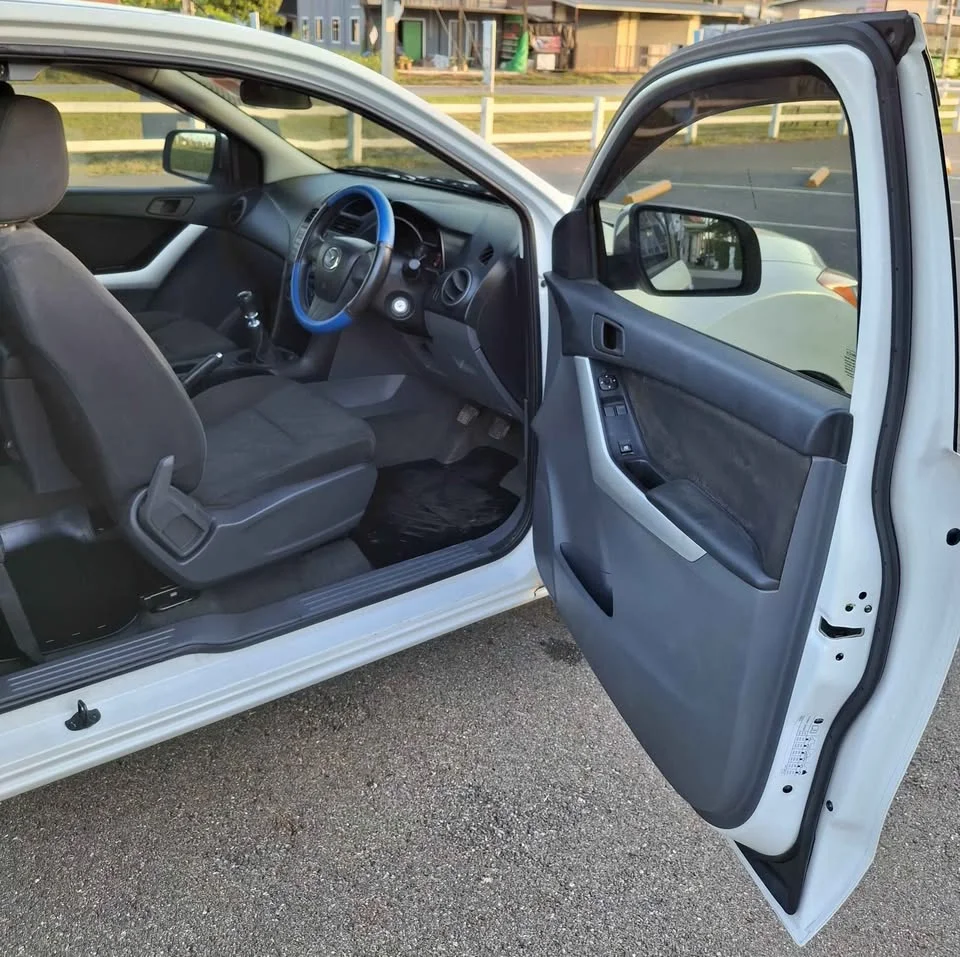 2014 Mazda BT-Series II 2