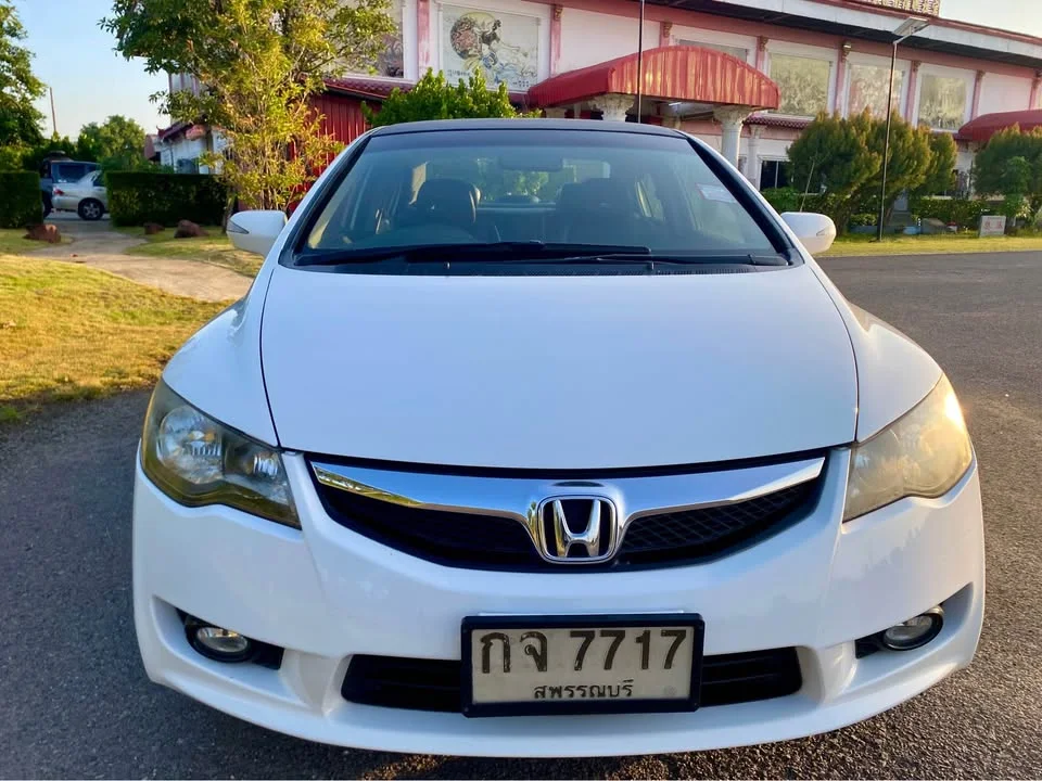 2011 Honda Civic VIII 2