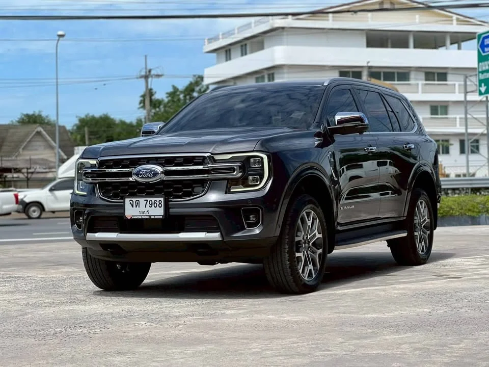2022 Ford Everest III 2