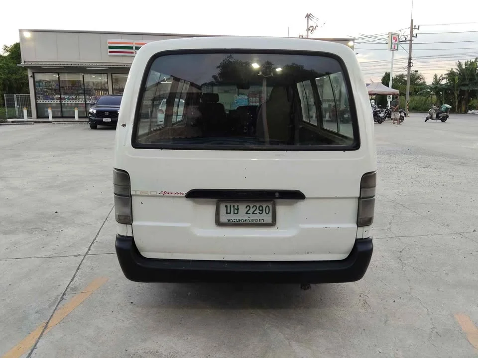 2000 Toyota Commuter IV (H100) 2