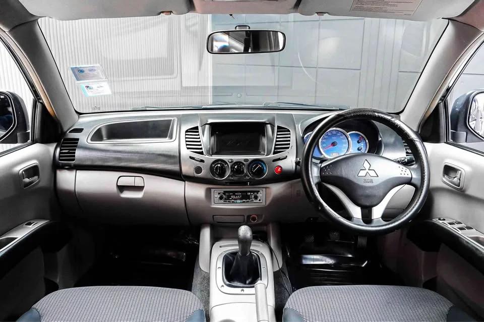 2009 Mitsubishi Triton IV 2