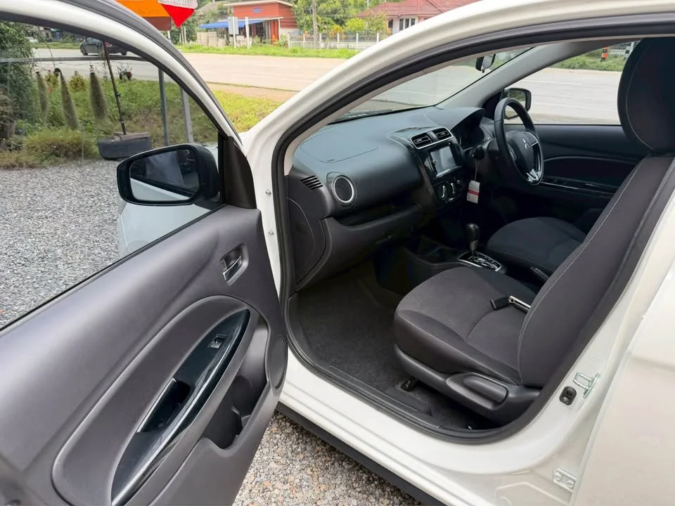 2016 Mitsubishi Mirage VI 3