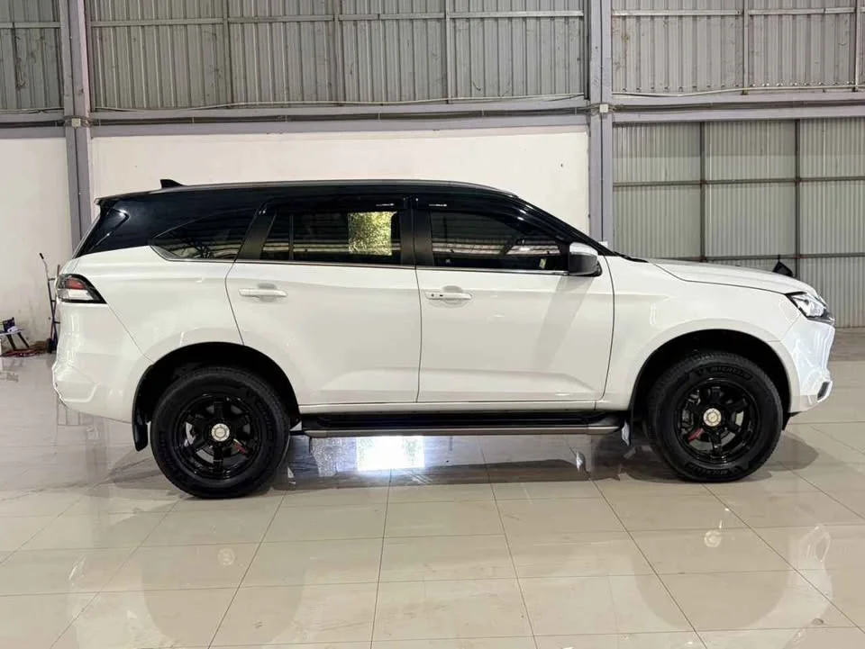 2022 Isuzu MU-X II 2