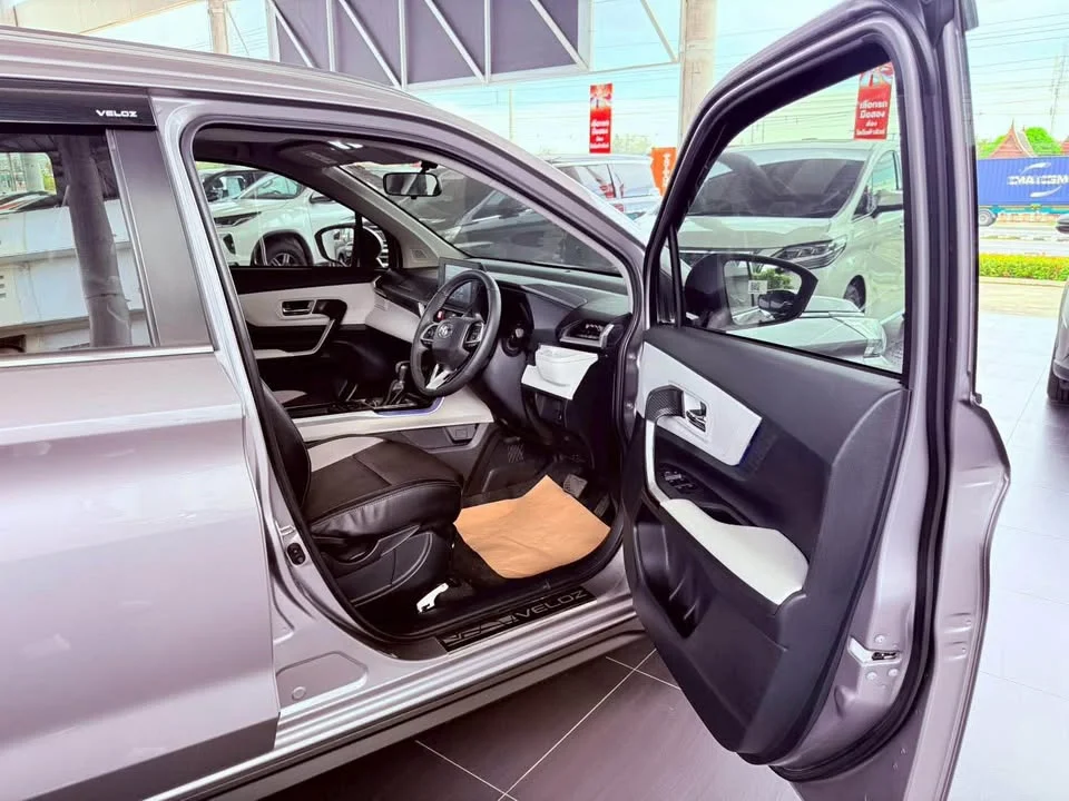 2023 Toyota Veloz III 3