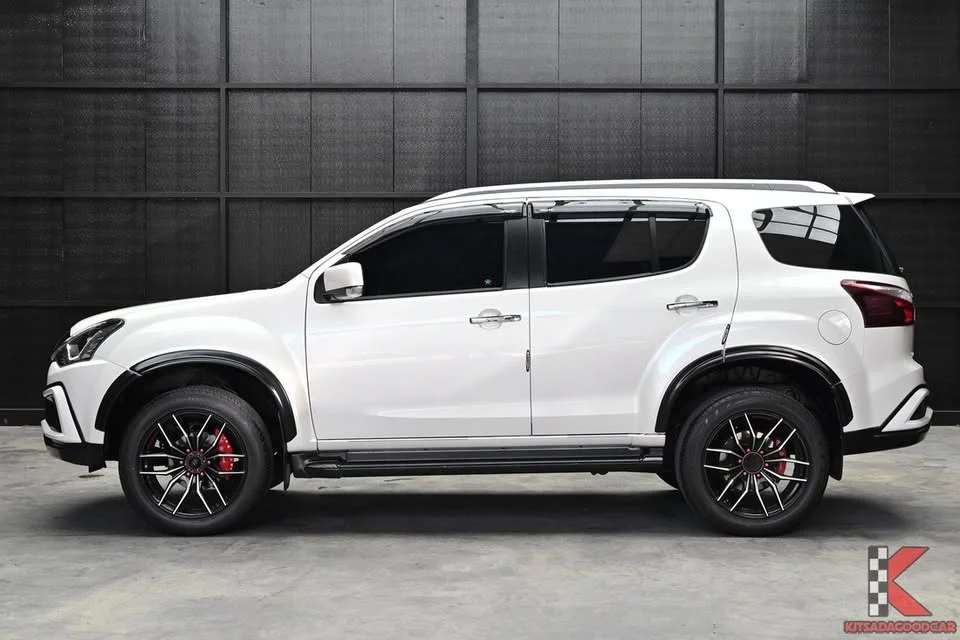 2020 Isuzu MU-X I 3