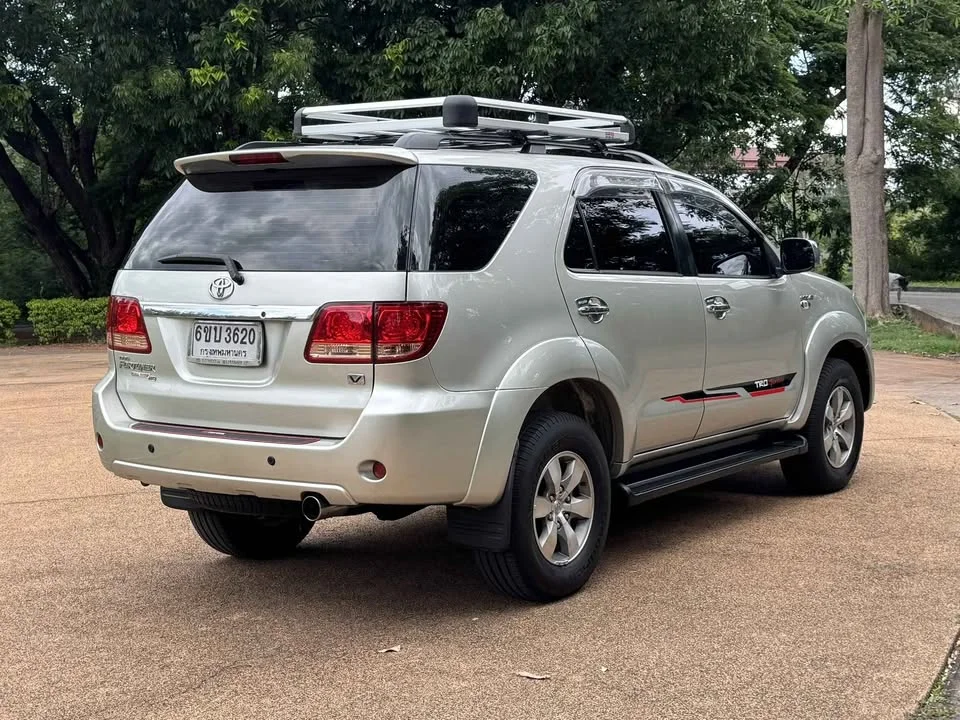 2007 Toyota Fortuner I 3