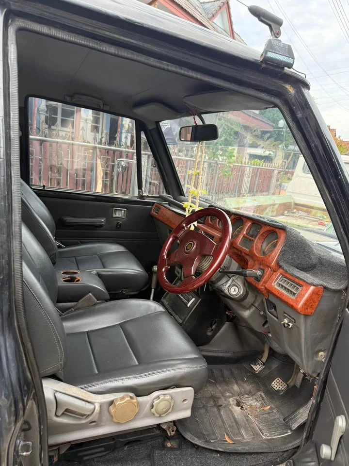 1996 Mitsubishi Pajero I 3