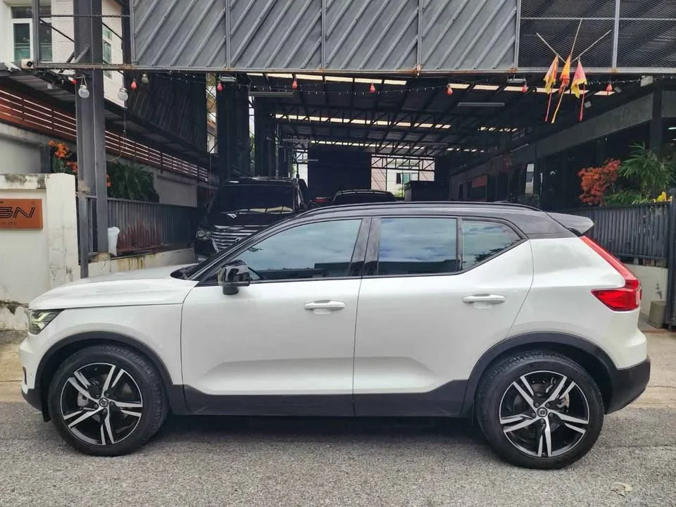 2019 Volvo XC40 3