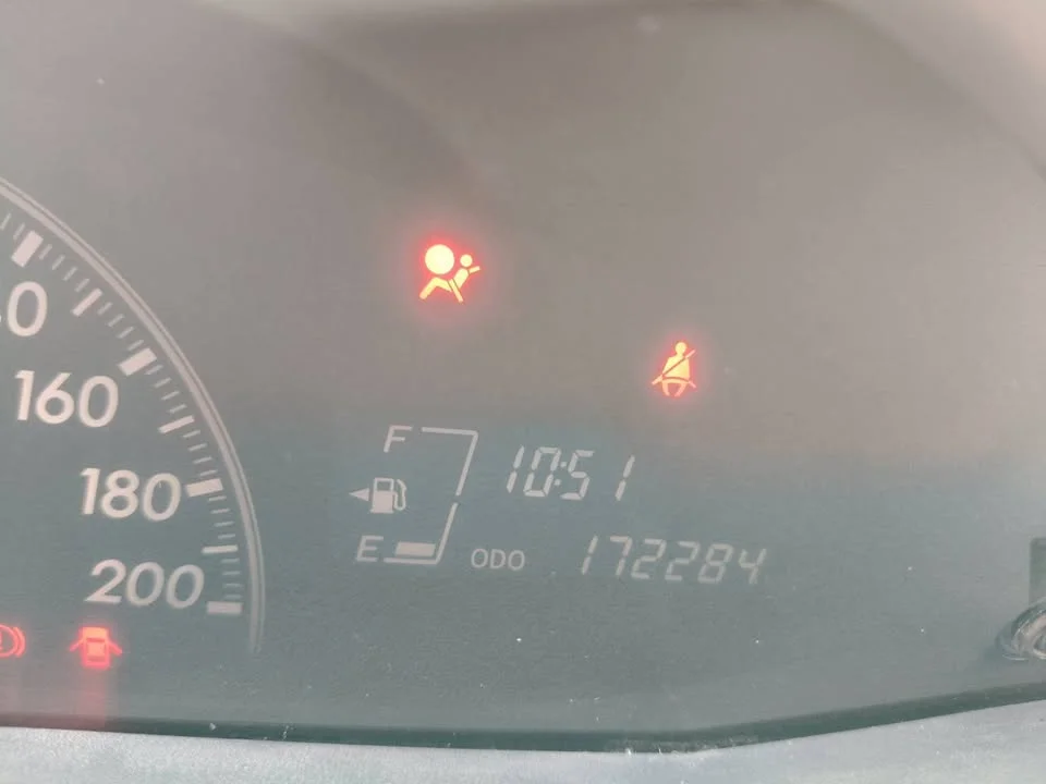 2012 Toyota Yaris II 2
