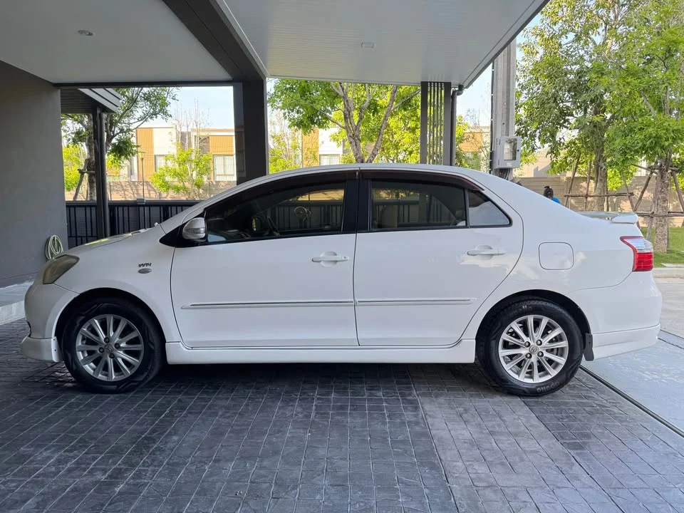 2010 Toyota Vios II 2