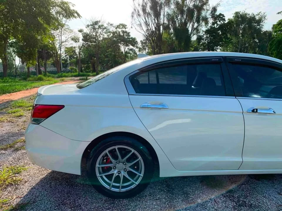 2011 Honda Accord VIII 2