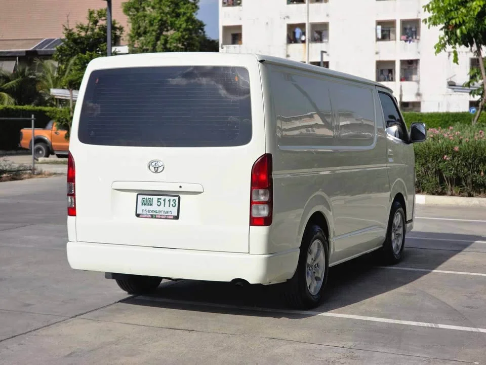 2012 Toyota HiAce V (H200) 2