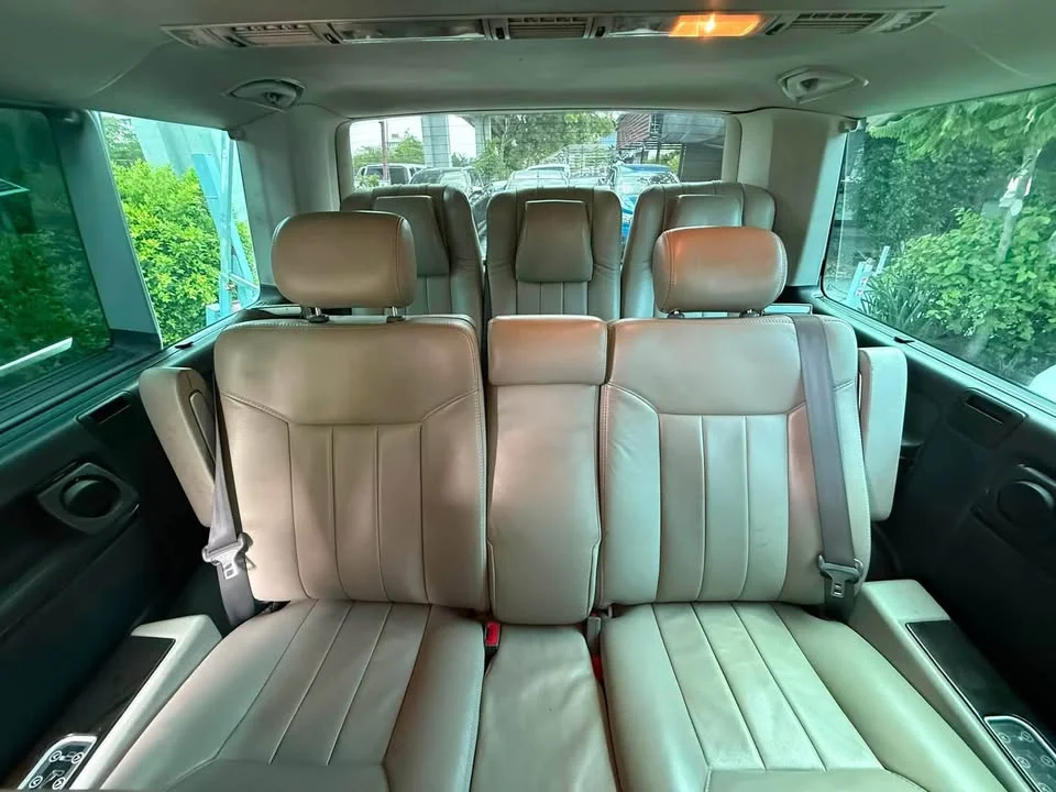 2010 Volkswagen Caravelle T5 2