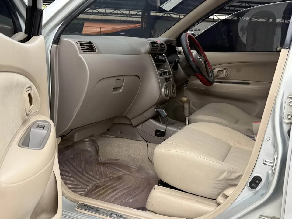 2007 Toyota Avanza I 3