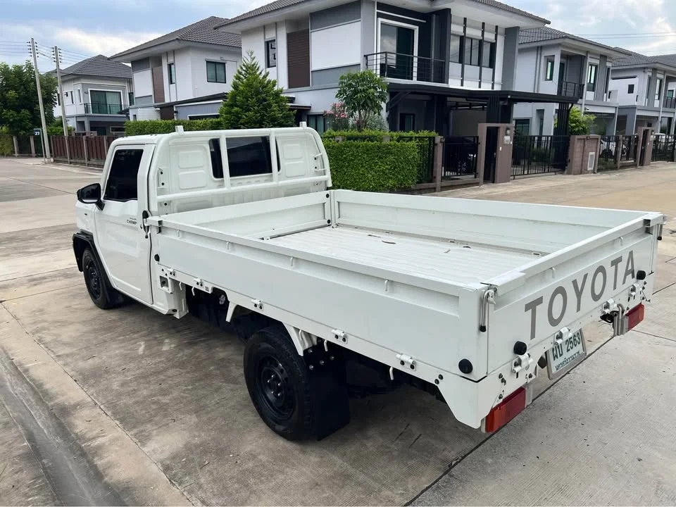 2025 Toyota Hilux Champ AN110 3