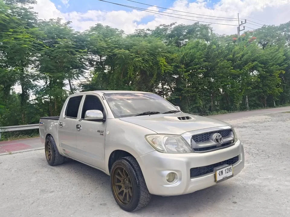 2010 Toyota Hilux VII 2