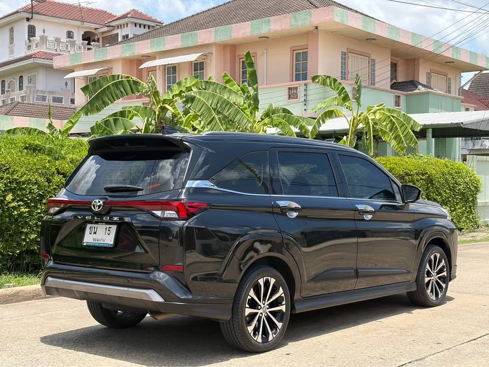 2023 Toyota Veloz III 3