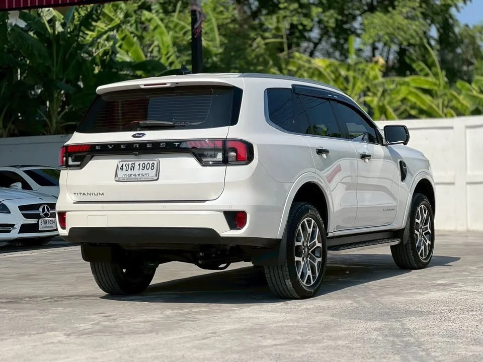 2023 Ford Everest III 2