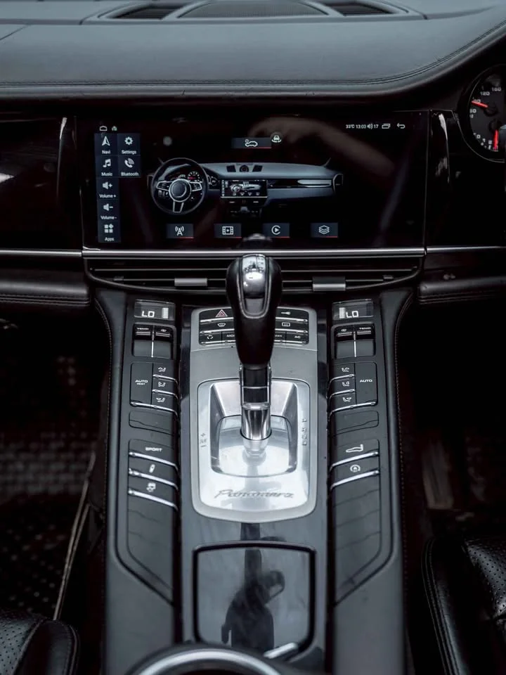 2012 Porsche Panamera I 2