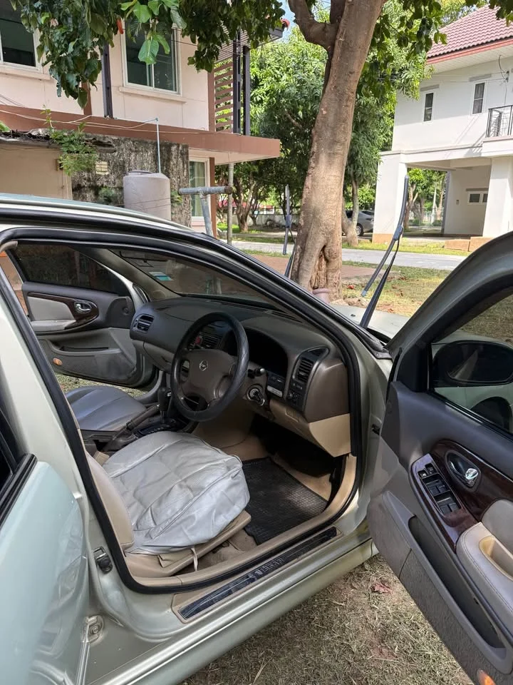 2003 Nissan Cefiro III (A33) 3