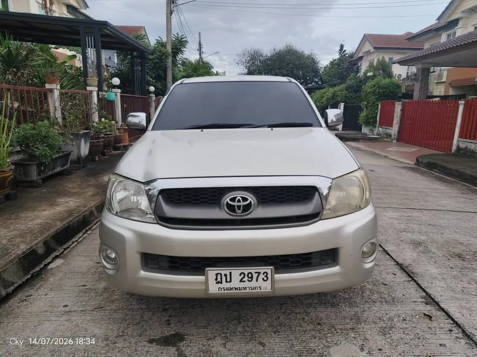 2010 Toyota Hilux VII 3