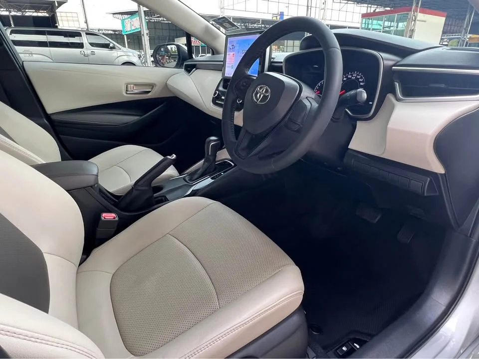2019 Toyota Corolla Altis XII (E210) 3
