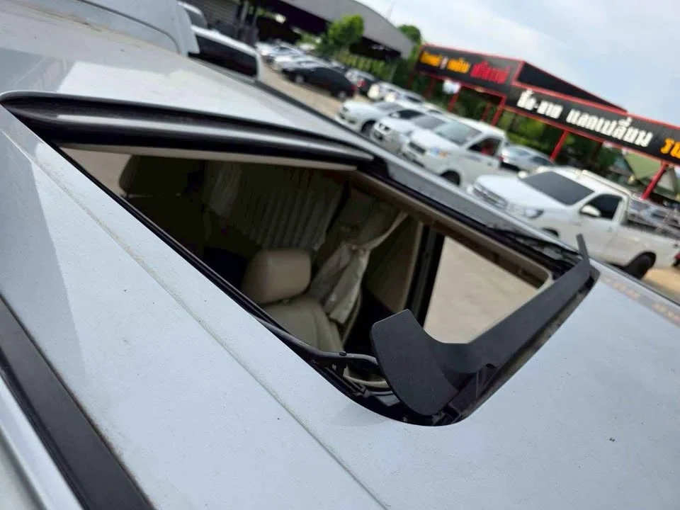2005 Toyota Alphard, Vellfire I (AH10) 3