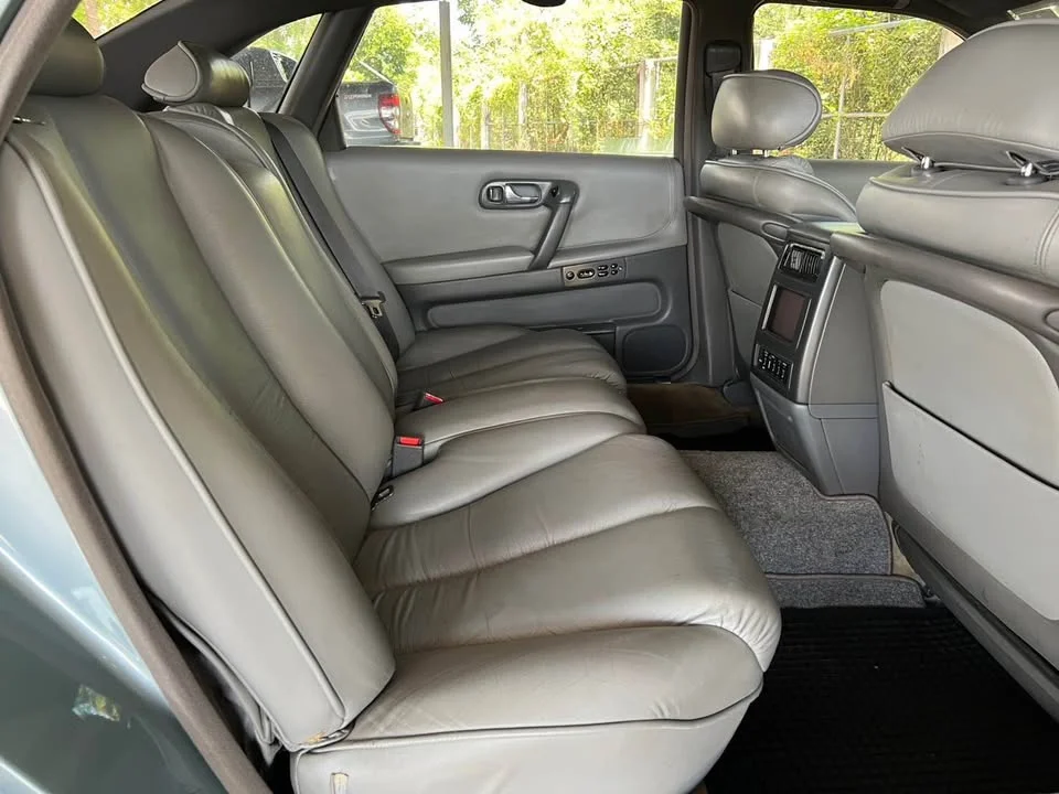 1992 Nissan President III 3