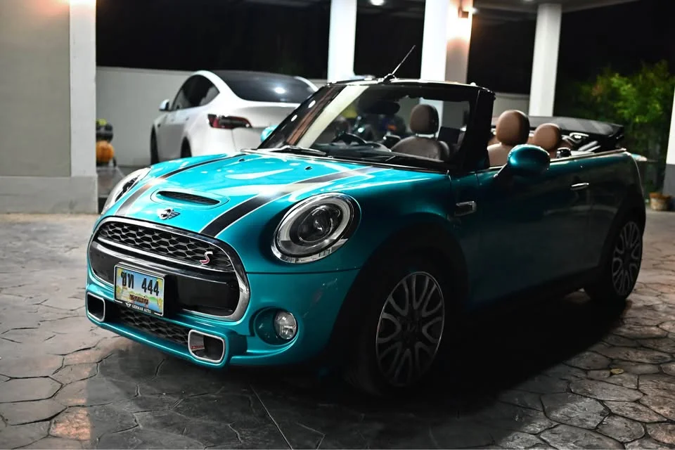 2017 Mini Cabrio III 2