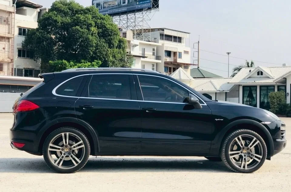 2012 Porsche Cayenne II 2
