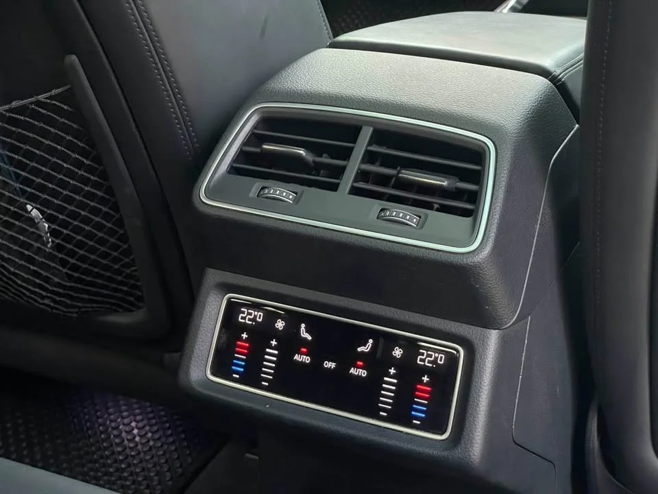 2020 Audi Q8 e-tron 3