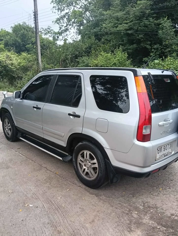 2003 Honda CR-V II 3