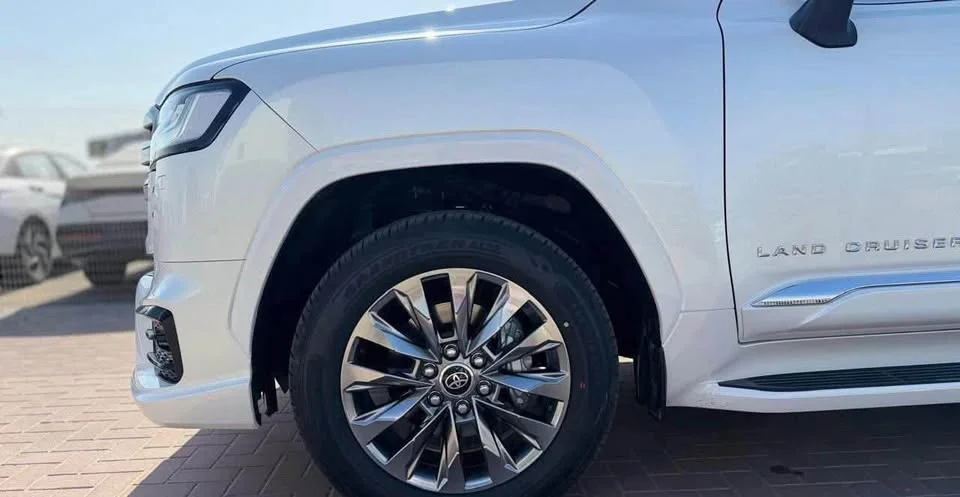 2026 Toyota Land Cruiser J300 3