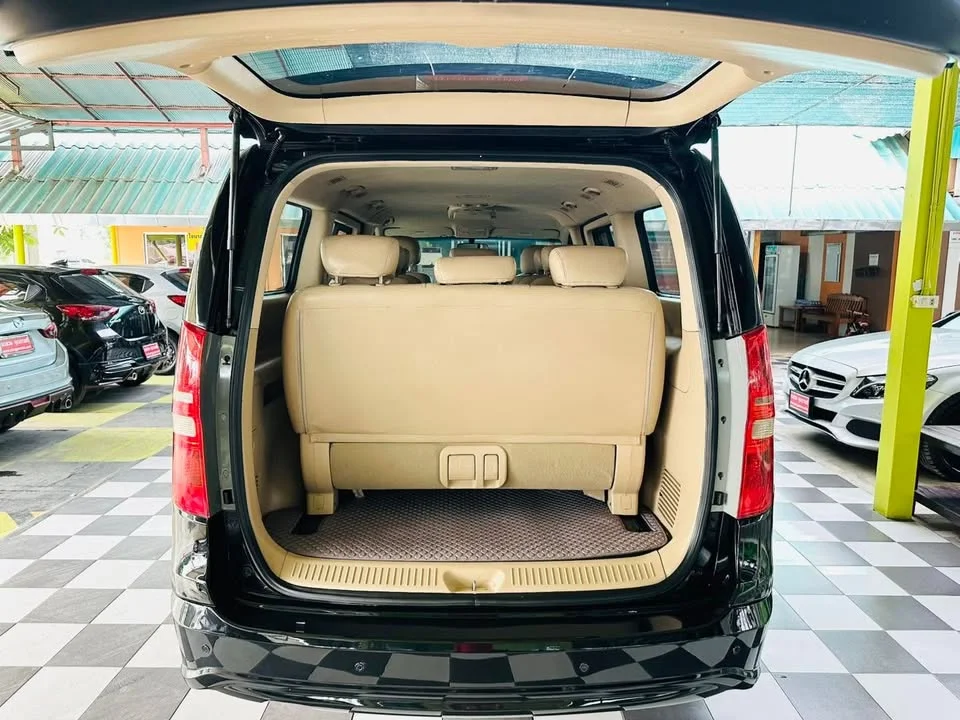 2012 Hyundai H-1 II 3