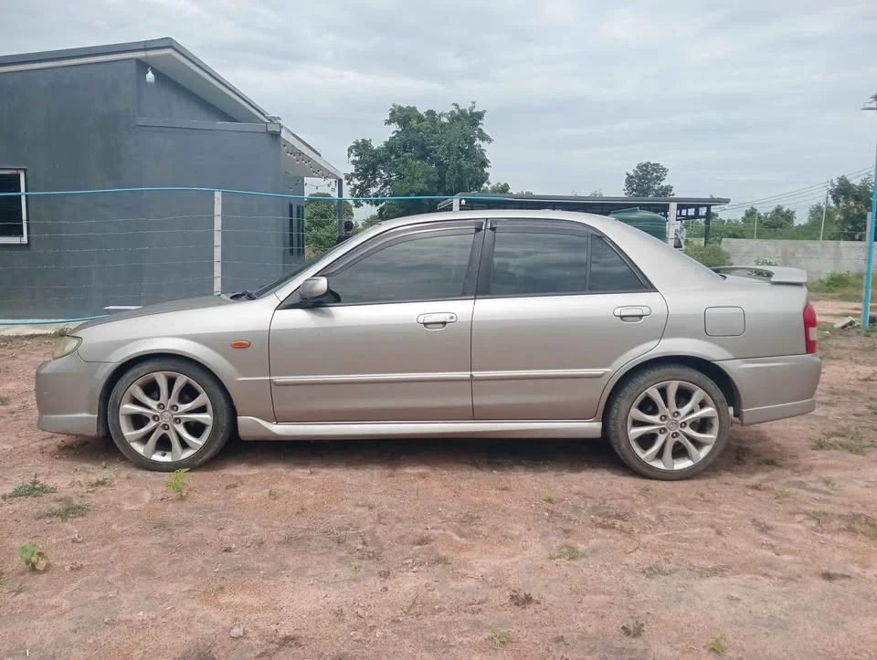 2003 Mazda 323 VIII 2