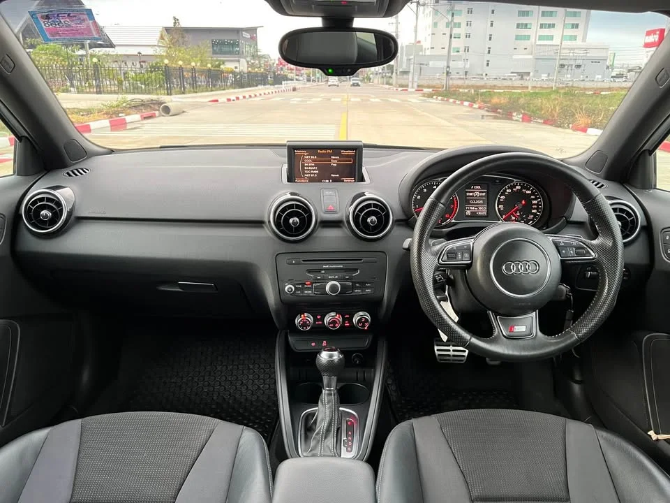 2012 Audi A1 8X 3