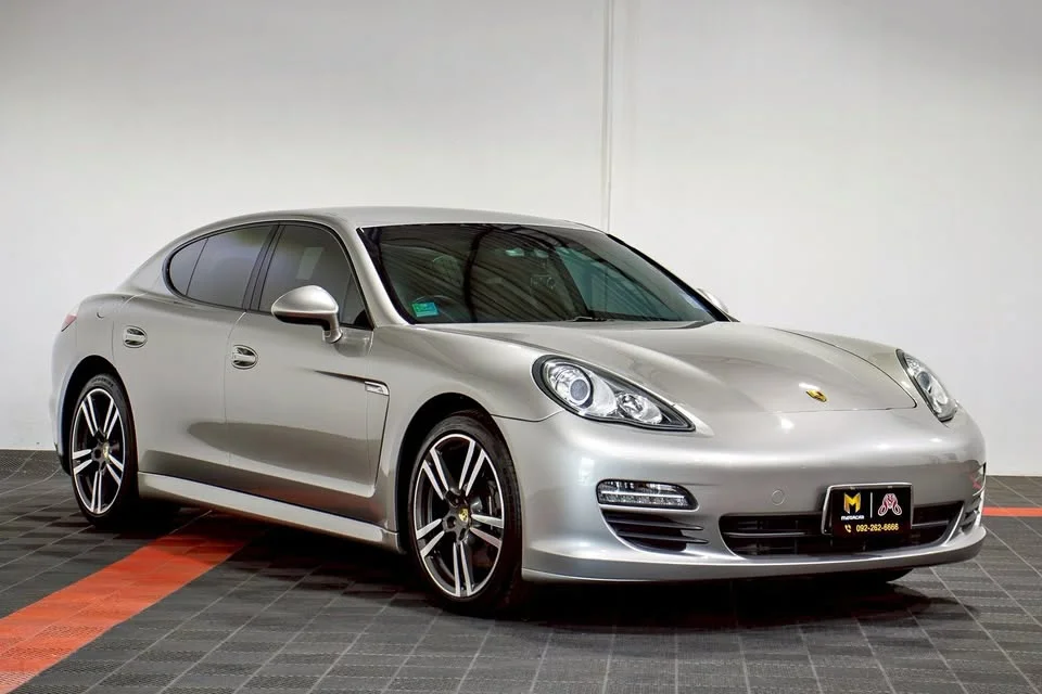 2011 Porsche Panamera I 3