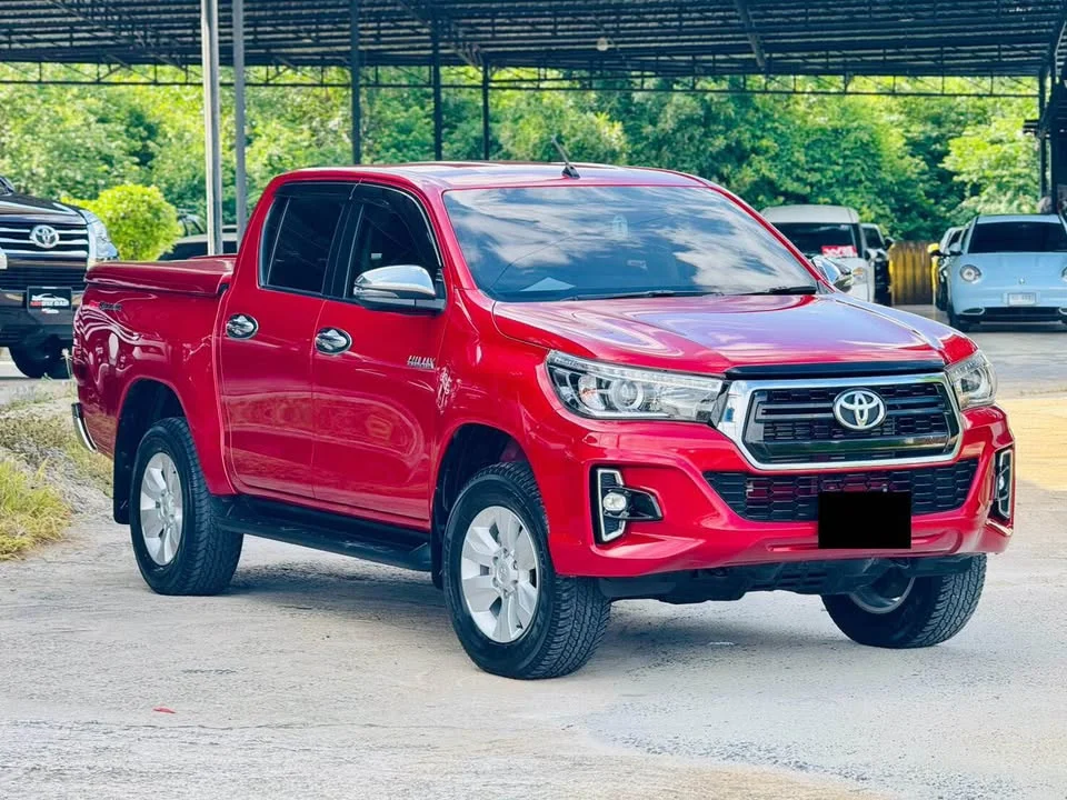 2018 Toyota Hilux VIII 2