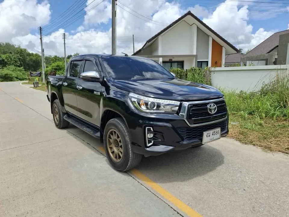 2018 Toyota Hilux VIII 3