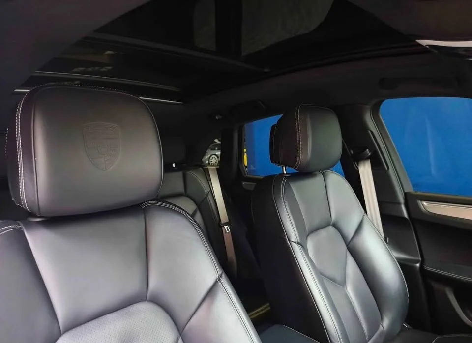 2022 Porsche Macan I 2