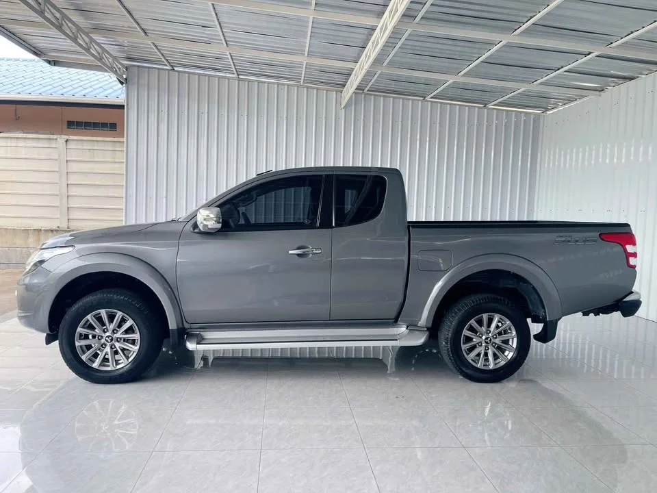 2018 Mitsubishi Triton V 2