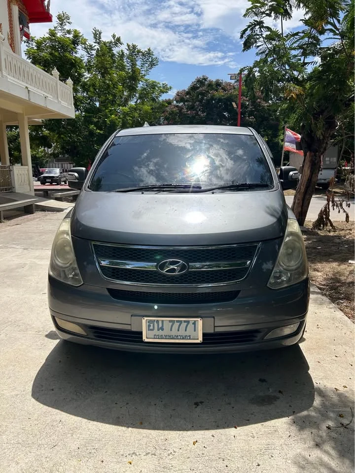 2011 Hyundai H-1 II 2