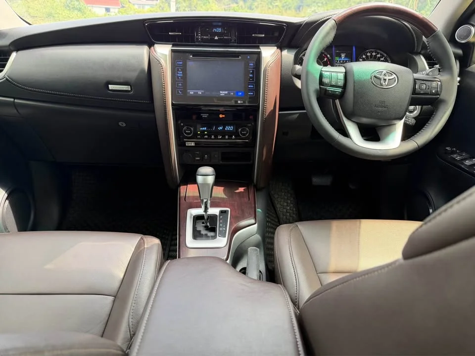 2018 Toyota Fortuner II 2
