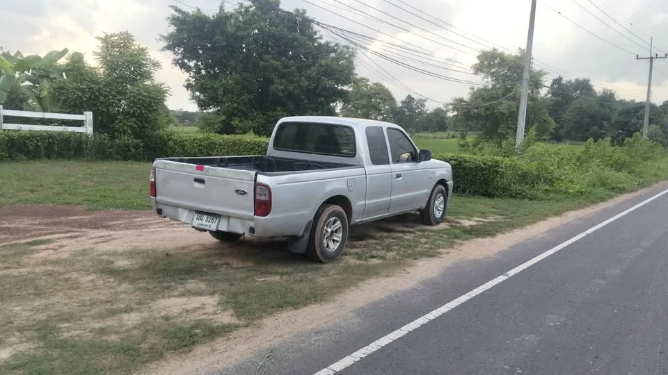 2005 Mazda 2500 Fighter V 3